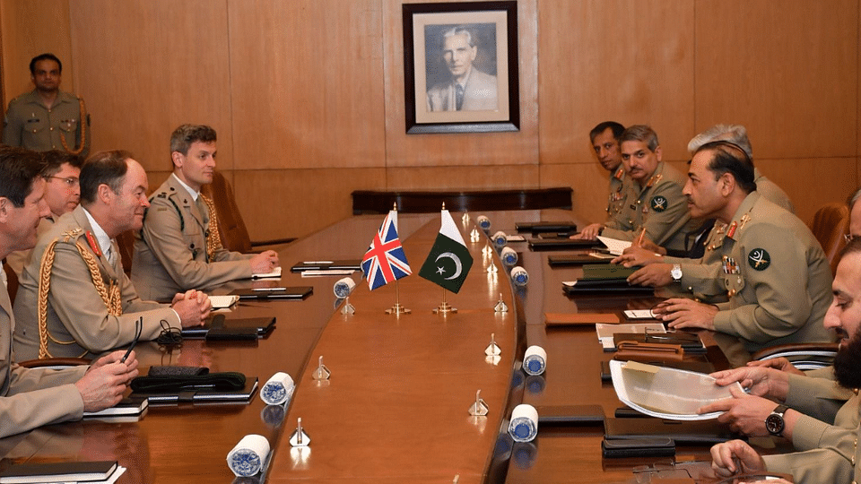 British Army's Chief of General Staff General Sir Patrick Sanders reviews regional security situation with Chief of Army Staff General Syed Asim Munir | Photo: Twitter/@_AhmedQuraishi